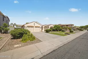 3546 E Fairview St, Gilbert, AZ 85295 - Photo 2