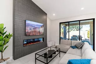 6768 E Evans Dr, Scottsdale, AZ 85254 - Photo 2