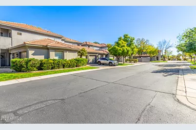 7401 W Arrowhead Clubhouse Drive #2079, Glendale, AZ 85308 - Photo 30