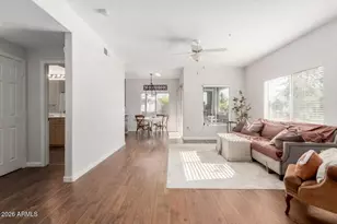 7401 W Arrowhead Clubhouse Dr, Glendale, AZ 85308 - Photo 4