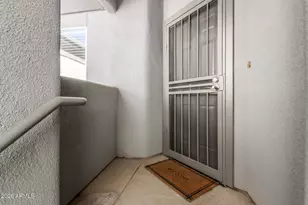 7401 W Arrowhead Clubhouse Dr, Glendale, AZ 85308 - Photo 8