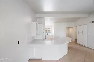 10840 N Fairway Ct W, Sun City, AZ 85351 - Photo 4