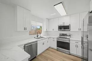 6337 W Chickasaw St, Phoenix, AZ 85043 - Photo 1