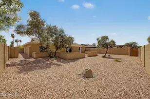 2528 E Malibu Dr, Tempe, AZ 85282 - Photo 30