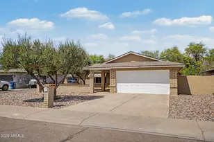 2528 E Malibu Dr, Tempe, AZ 85282 - Photo 6