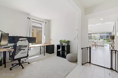 2435 E Saint Catherine Avenue, Phoenix, AZ 85042 - Photo 4