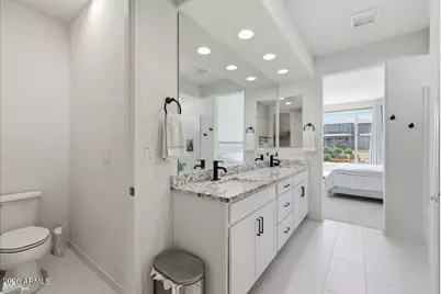 2435 E Saint Catherine Avenue, Phoenix, AZ 85042 - Photo 20