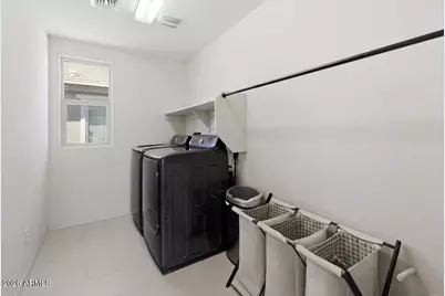 2435 E Saint Catherine Avenue, Phoenix, AZ 85042 - Photo 26