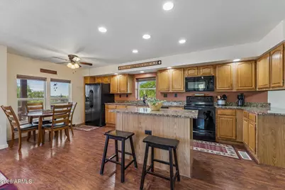 38819 N 19th Way, Phoenix, AZ 85086 - Photo 2
