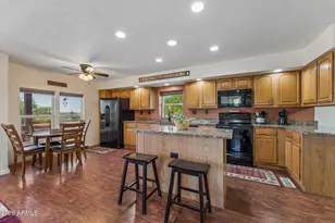38819 N 19th Way, Phoenix, AZ 85086 - Photo 2