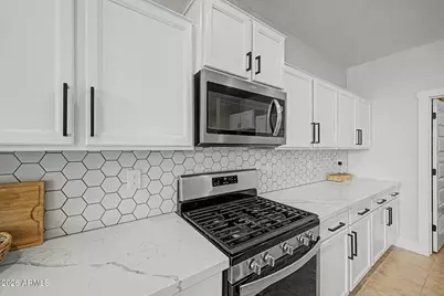 586 W Chapawee Trail, Queen Creek, AZ 85140 - Photo 2