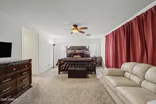 1183 E Canyon Creek Dr, Gilbert, AZ 85295 - Photo 10