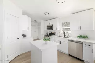 10439 E Bella Ln, San Tan Valley, AZ 85143 - Photo 14