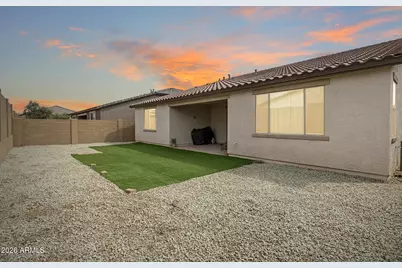 17810 W Straight Arrow Lane, Surprise, AZ 85387 - Photo 6