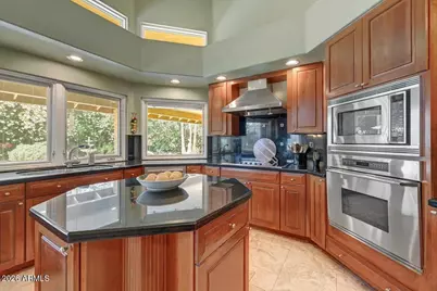 9790 N Invergordon Road, Paradise Valley, AZ 85253 - Photo 12