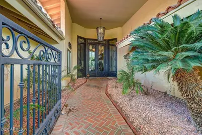 9790 N Invergordon Road, Paradise Valley, AZ 85253 - Photo 6