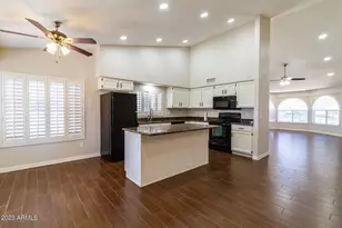 7655 W Sunnyside Dr, Peoria, AZ 85345 - Photo 8