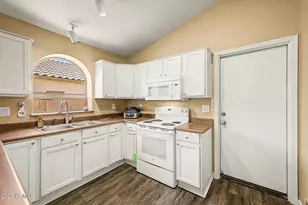 16156 W Latham St, Goodyear, AZ 85338 - Photo 18