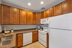 4455 E Paradise Vlg Pkwy S, Phoenix, AZ 85032 - Photo 4