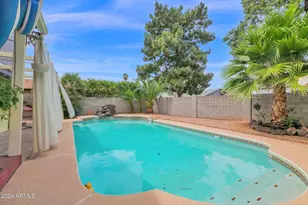 2420 W Mandalay Ln, Phoenix, AZ 85023 - Photo 6