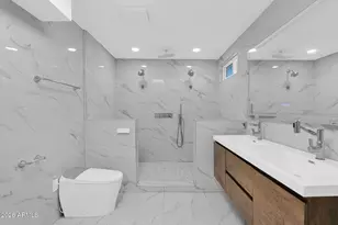 2420 W Mandalay Ln, Phoenix, AZ 85023 - Photo 20