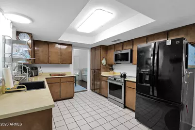 2420 W Mandalay Lane, Phoenix, AZ 85023 - Photo 8