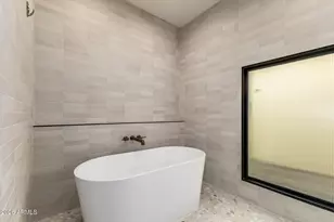 9125 N 82nd St, Scottsdale, AZ 85258 - Photo 18