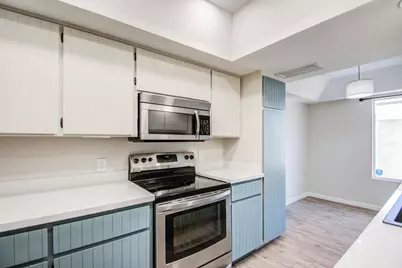 7761 N 19th Drive, Phoenix, AZ 85021 - Photo 10