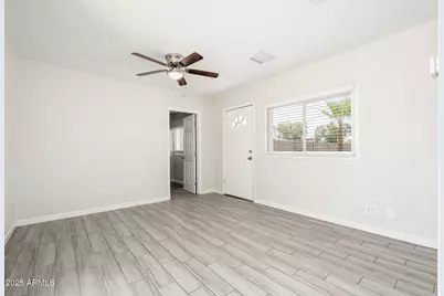 744 W Coolidge Street #Apt C, Phoenix, AZ 85013 - Photo 4