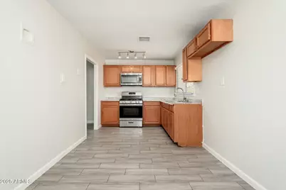 744 W Coolidge Street #Apt C, Phoenix, AZ 85013 - Photo 12