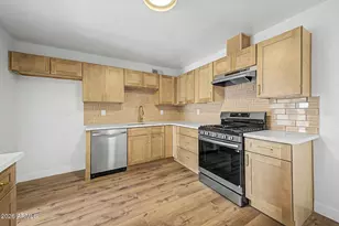 2719 W Echo Ln, Phoenix, AZ 85051 - Photo 16