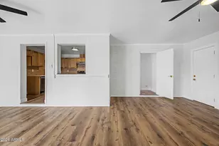 2719 W Echo Ln, Phoenix, AZ 85051 - Photo 12