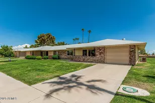 15401 N Cameo Dr, Sun City, AZ 85351 - Photo 2