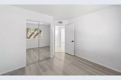 5229 E Winchcomb, Scottsdale, AZ 85254 - Photo 14