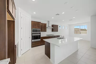 22824 E Diana Way, Queen Creek, AZ 85142 - Photo 2