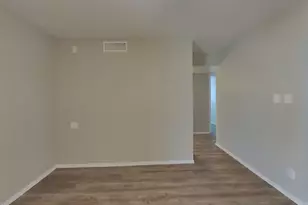 8102 W Heatherbrae Dr, Phoenix, AZ 85033 - Photo 20