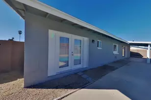 8102 W Heatherbrae Dr, Phoenix, AZ 85033 - Photo 32