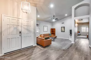 1042 W Newport Beach Dr, Gilbert, AZ 85233 - Photo 10