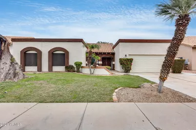 1042 W Newport Beach Drive, Gilbert, AZ 85233 - Photo 6