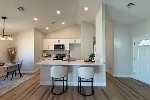 6852 W Turquoise Ave, Peoria, AZ 85345 - Photo 4