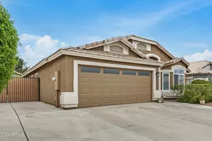 159 W Gail Dr, Gilbert, AZ 85233 - Photo 4