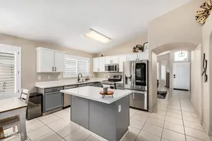 159 W Gail Dr, Gilbert, AZ 85233 - Photo 22