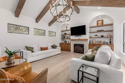 300 S Banning Court, Gilbert, AZ 85296 - Photo 8