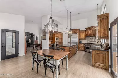 300 S Banning Court, Gilbert, AZ 85296 - Photo 12