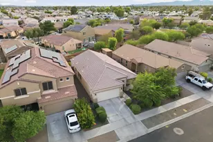 8881 W Cameron Dr, Peoria, AZ 85345 - Photo 36