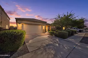 8881 W Cameron Dr, Peoria, AZ 85345 - Photo 2