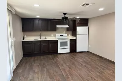 3229 N 54th Lane #C, Phoenix, AZ 85031 - Photo 2