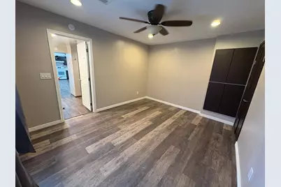 3229 N 54th Lane #C, Phoenix, AZ 85031 - Photo 6