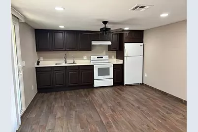 3229 N 54th Lane #C, Phoenix, AZ 85031 - Photo 2