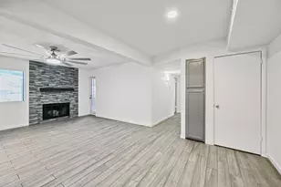 1075 E Chandler Blvd, Chandler, AZ 85225 - Photo 42